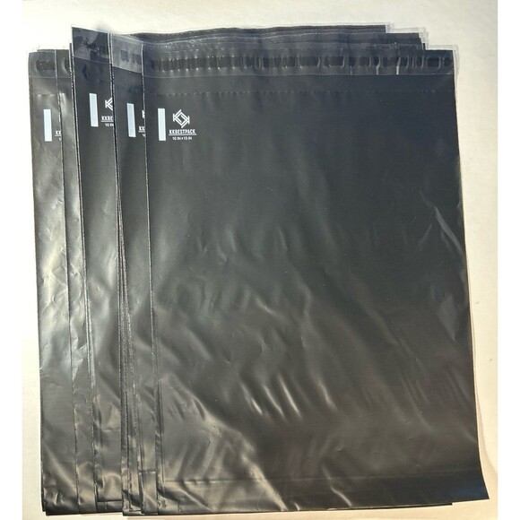 Bundle of 24- 10x13 black poly mailers - Picture 1 of 2